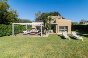 helloasturias, Casa en Llanes con piscina, jardín, cerca de la playa.